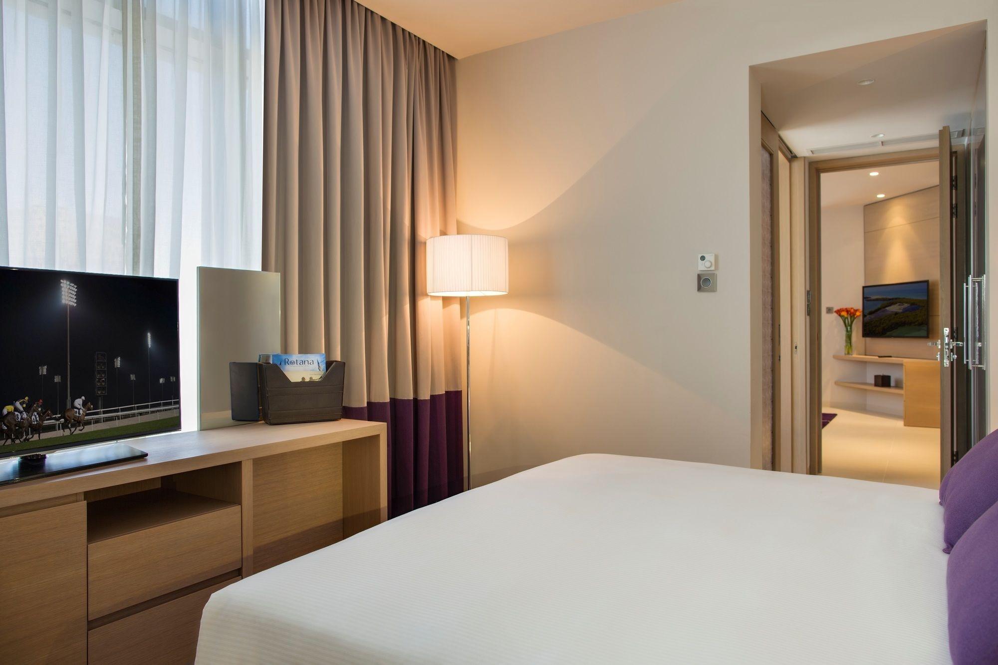 Aparthotel Capital Centre Arjaan By Rotana Abu Dhabi Esterno foto