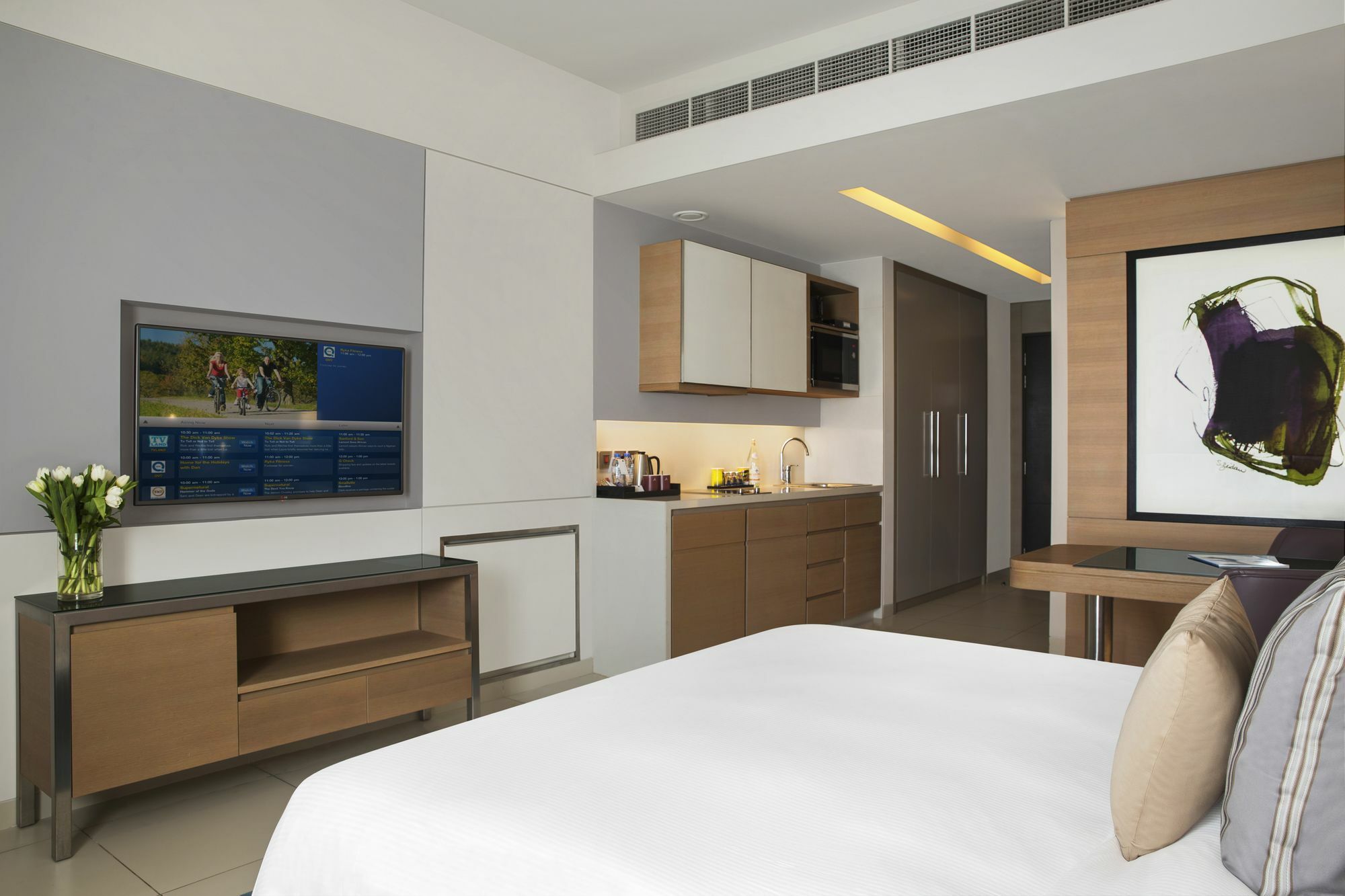 Aparthotel Capital Centre Arjaan By Rotana Abu Dhabi Esterno foto